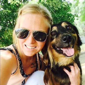 Meet your Posher, Cari